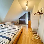 Diamondvilla, 4 Bedroom Apartment, Garden & Spa