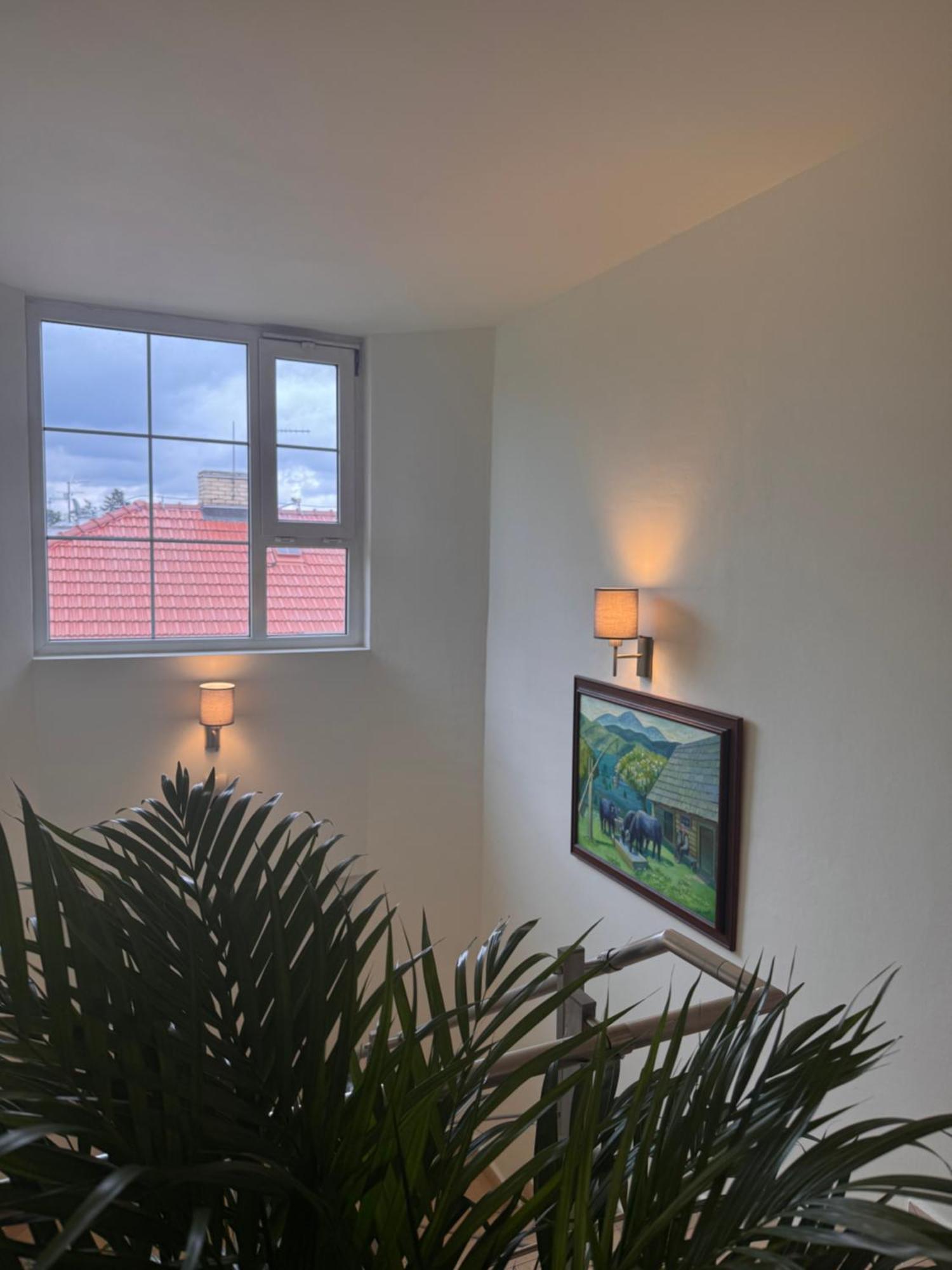 Diamondvilla, 4 Bedroom Apartment, Garden & Praga