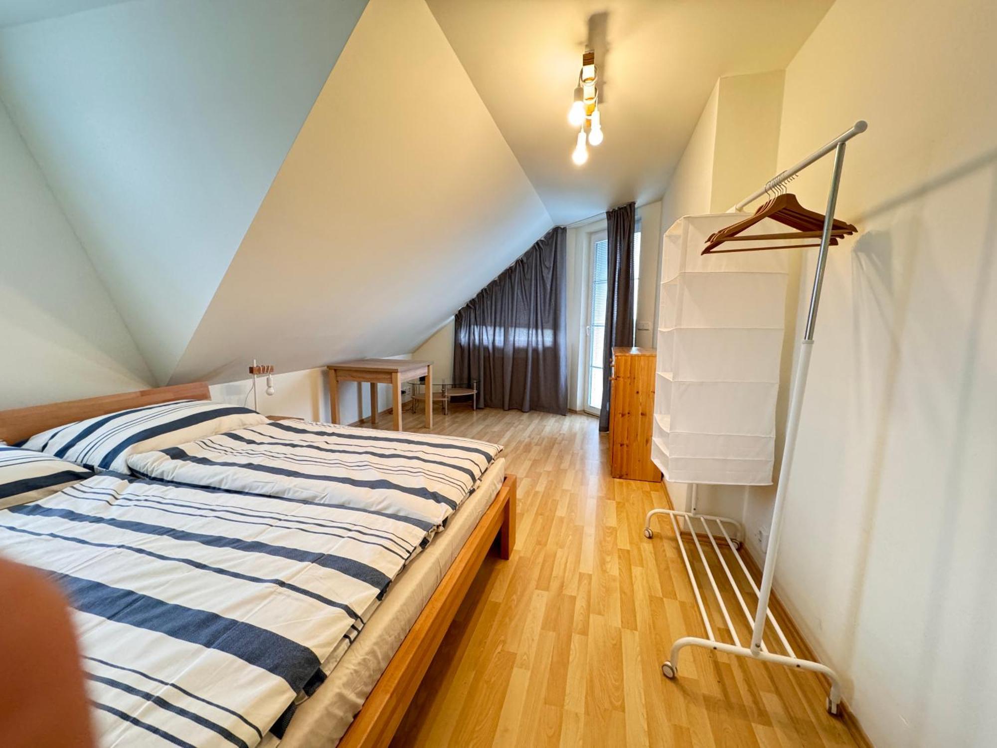 Diamondvilla, 4 Bedroom Apartment, Garden &