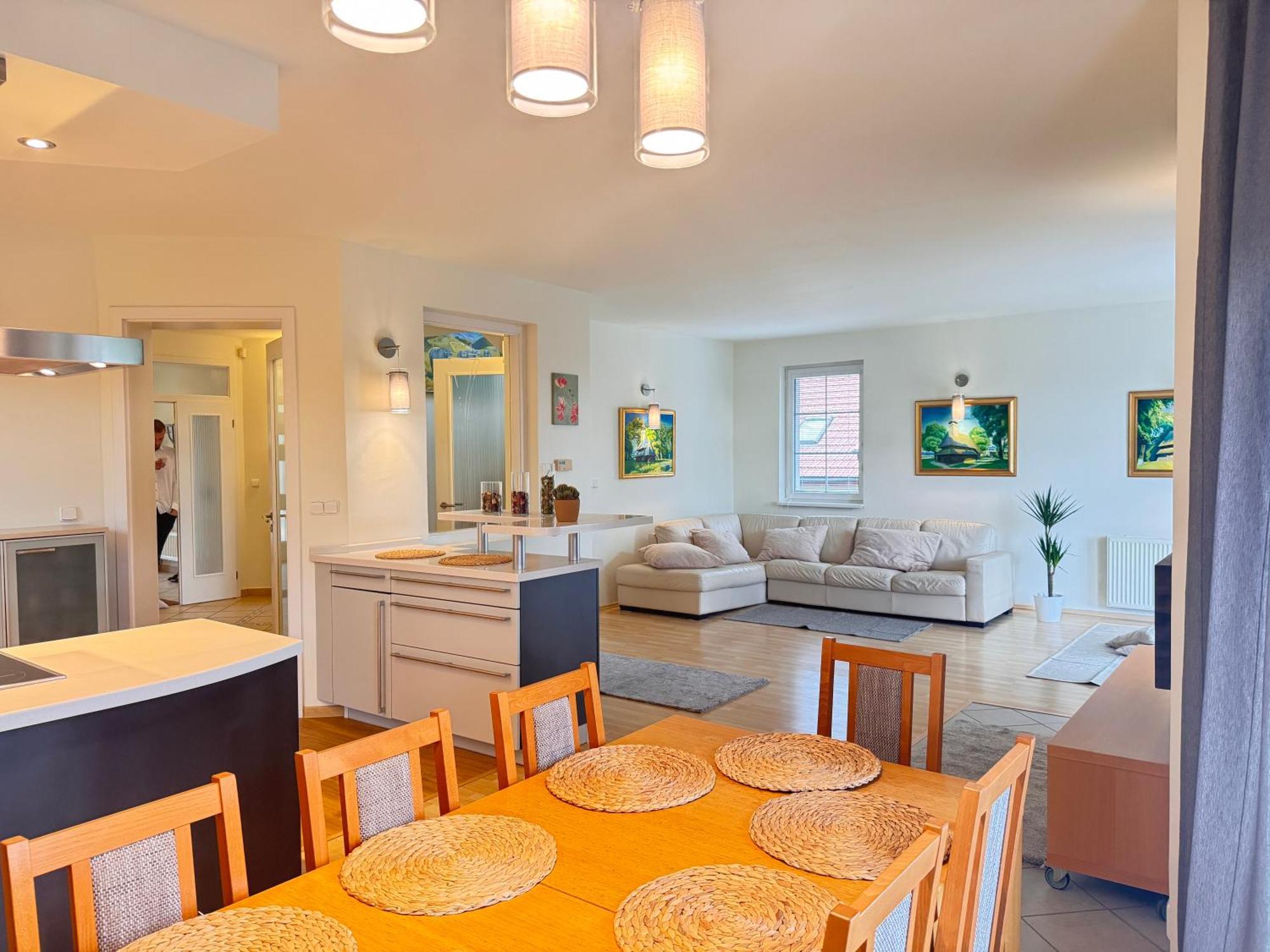 Diamondvilla, 4 Bedroom Apartment, Garden & * Praga