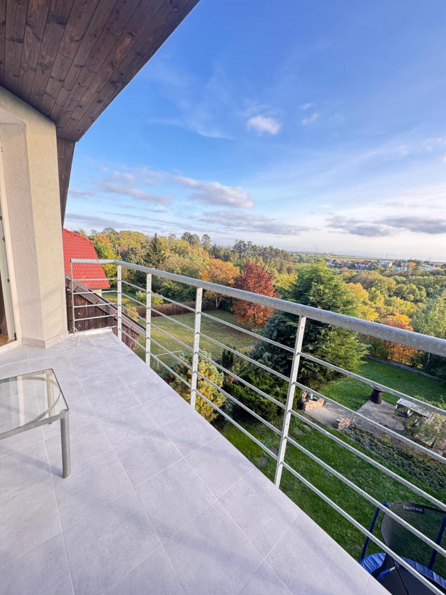 Diamondvilla, 4 Bedroom Apartment, Garden &