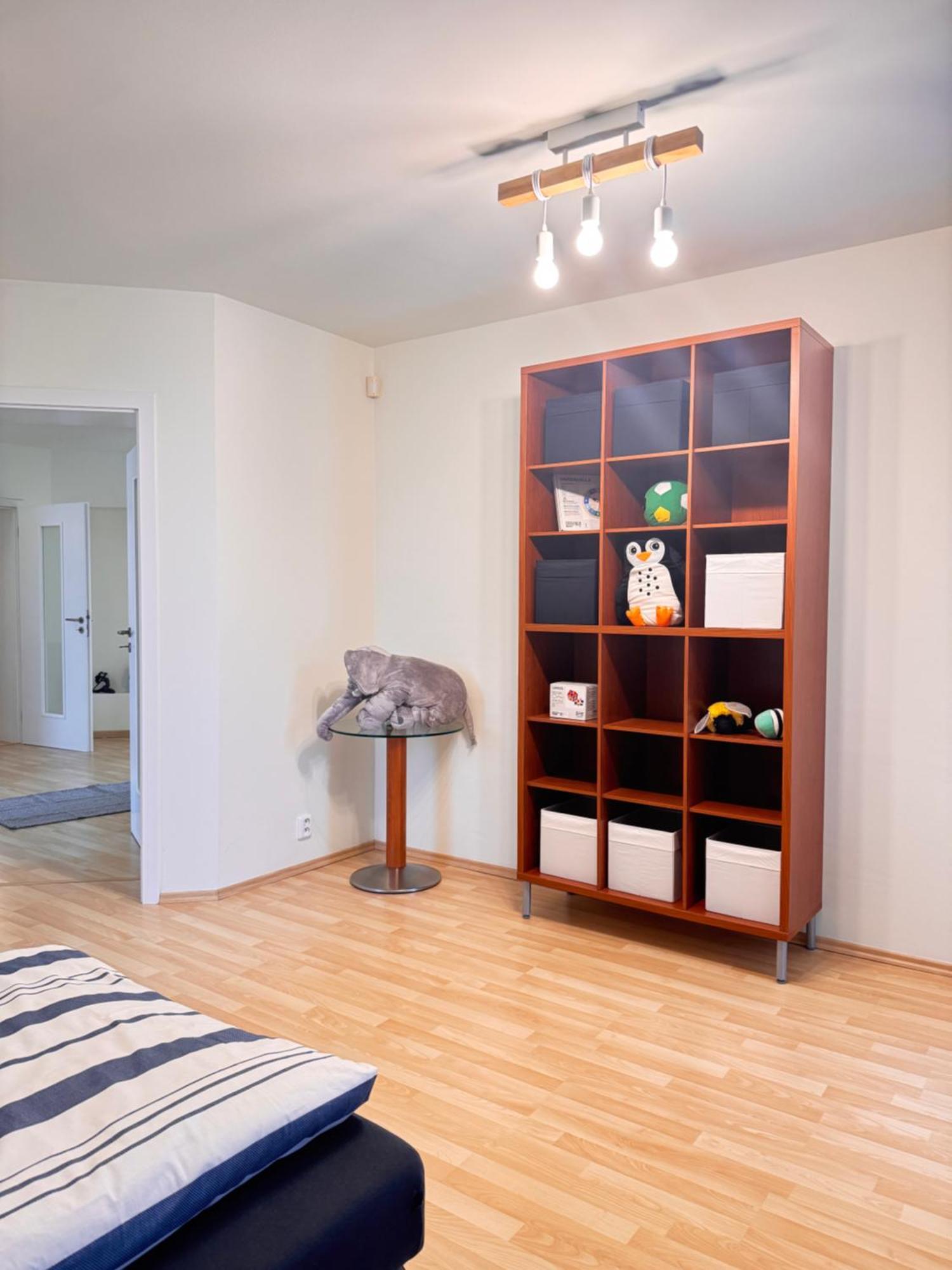 Apartment Diamondvilla, 4 Bedroom Apartment, Garden & Prague